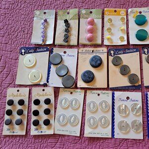 Vintage sewing carded buttons.